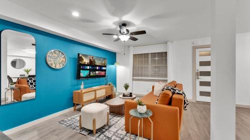 2Bed Apartment in Downtown Austin - Close to UT, ACL, 6th, Lake & More