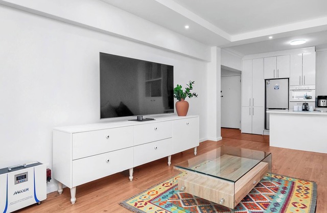 2bed Central Apartment in Cape Town Atlantic Point