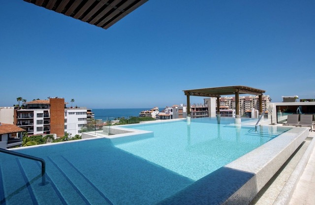 2bed w 1 bath apartament.