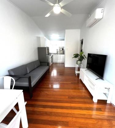 2bedrm unit next to southbank