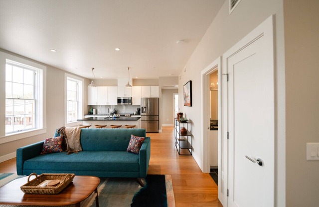 2br/1.5 bath in Martindale