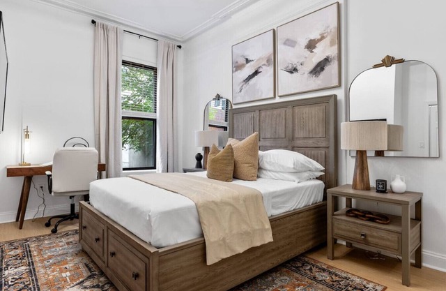 2BR/2BA in Historic Brownstone near Subway