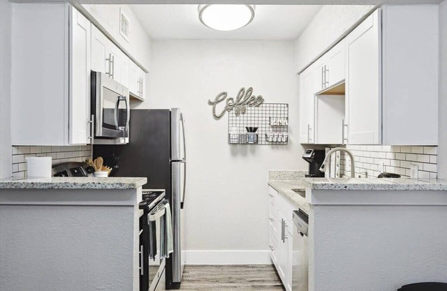 2BR,2BA Oasis Near Cowboys Stadium & 6 Flags