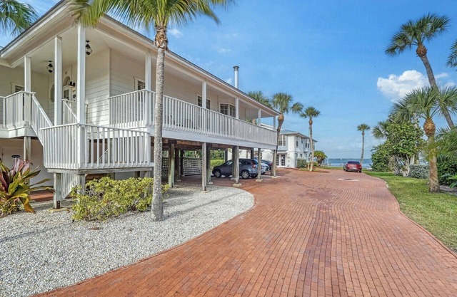 2BR Cottage Bayside Time for Relaxation