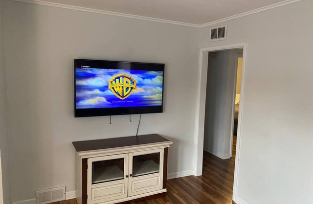 2BR Dog Friendly House|Firepit