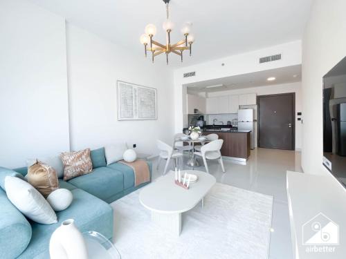 2BR Vibe Spot l Pool Access & Stunning City Views