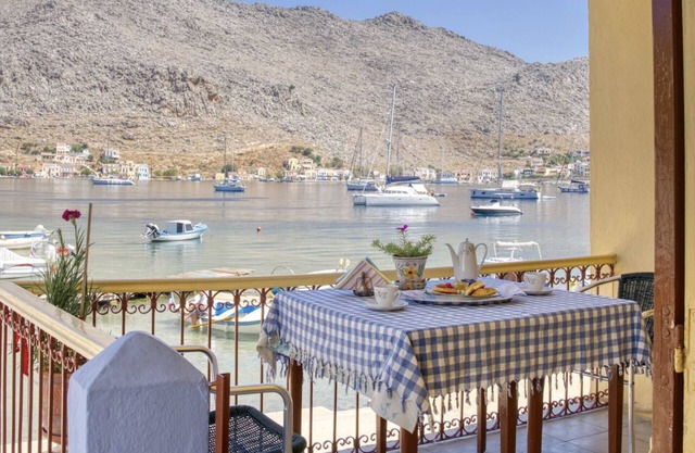 2islands Waterfront House