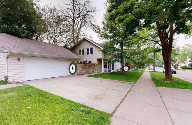 3,500sqft. Buffalo Mansion