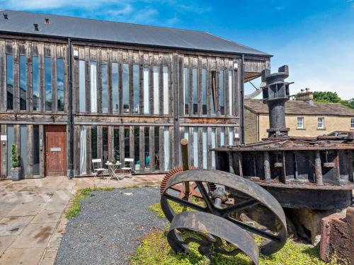 3 bed in Bakewell 53896