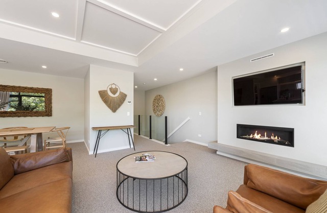 3 bedroom, 2.5 bathrooms, modern townhouse in new subdivision