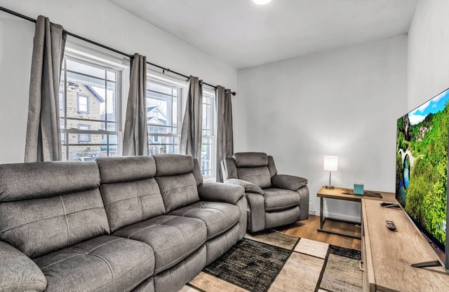 3-Bedroom 2-Bath House Sleeps 8 Buffalo NY