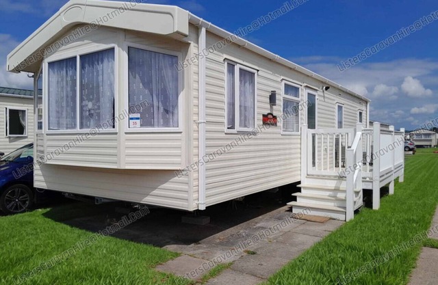 3 Bedroom 8 Berth Pet Friendly Caravan. Gated Decking Close To Onsite Amenities
