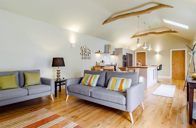 3 bedroom accommodation in Spa Common, North Walsham