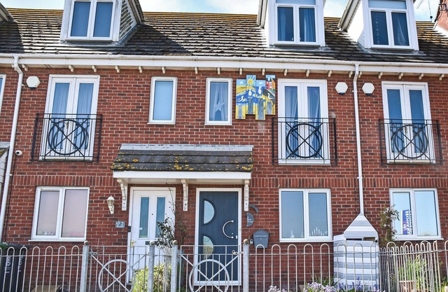 3 bedroom accommodation in Gorleston-on-Sea, near Great Yarmouth