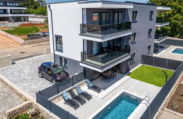 3 bedroom beautiful apartment in Krk