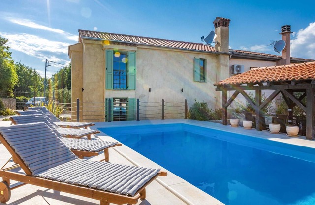 3 bedroom beautiful home in Malinska