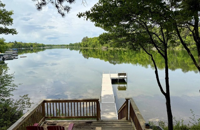 3 Bedroom Cabin on Pristine Lake O'Brien - Spectacular Views with Pool Table