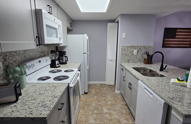 3-bedroom condo in charming Kissimmee
