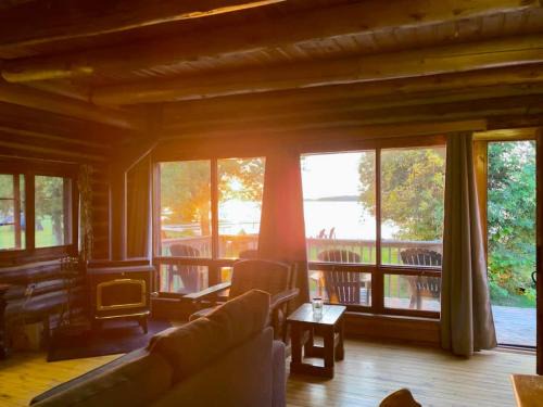 3-Bedroom Cottage #7 - Balsam Lake