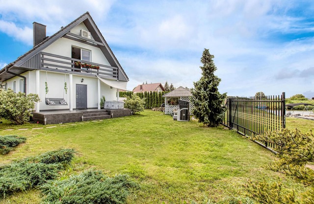 3 bedroom gorgeous home in Podamirowo