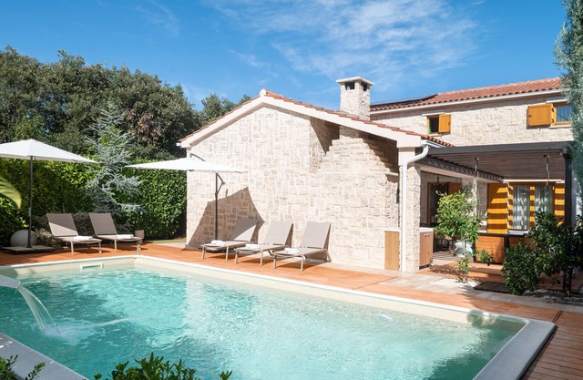 3 bedroom gorgeous home in Ugljan