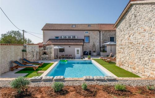 3 Bedroom Gorgeous Home In Duga Uvala