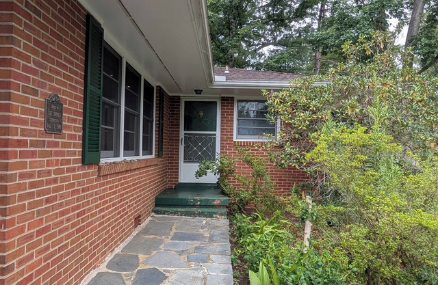 3-bedroom house in charming central Charlottesville residential neighborhood
