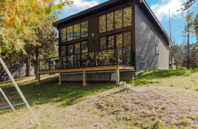 3-bedroom Lakefront Villa #3