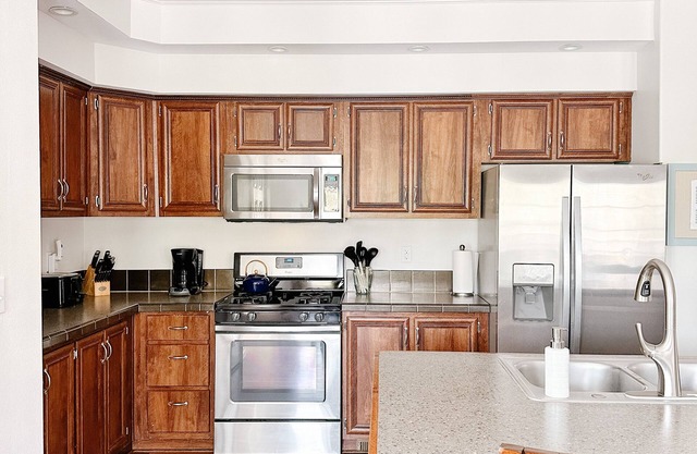 3 Bedroom mountain home right outside of Winter Park and Granby. Dog Friendly!