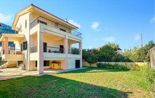 3 Bedroom Nice Home In Xylokastro