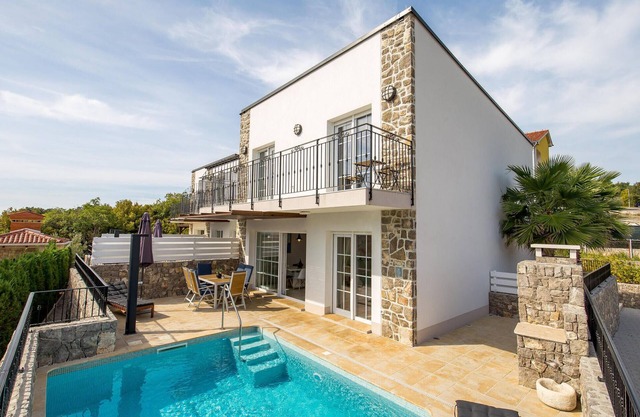 3 bedroom nice home in Kornic