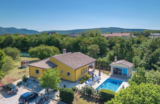 3 bedroom nice home in Strmac