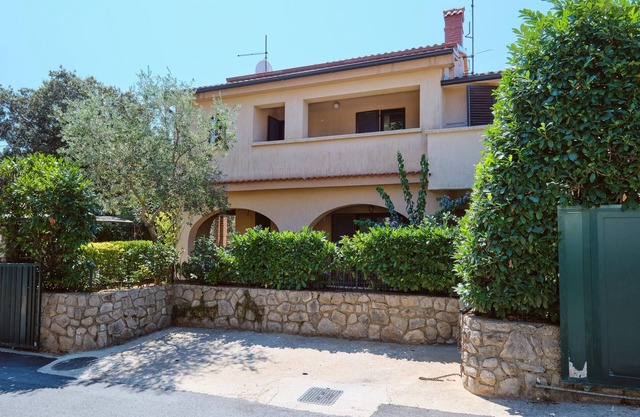 3 bedroom pet friendly apartment in Artatore