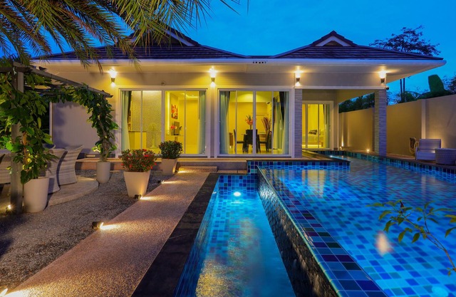 3 Bedroom Platinum Pool Villa Smooth as Silk