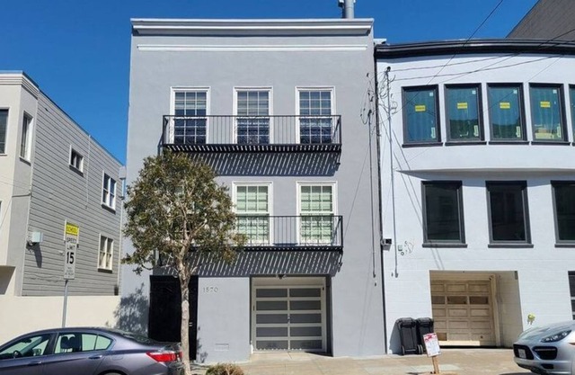 3 Bedroom Single family L-560425 by Houzlet