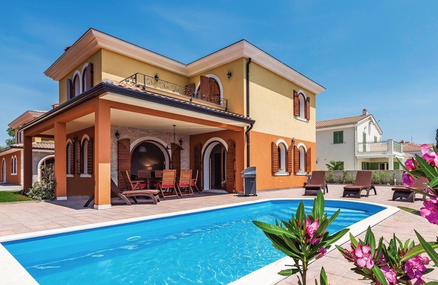 3 bedroom stunning home in Vabriga