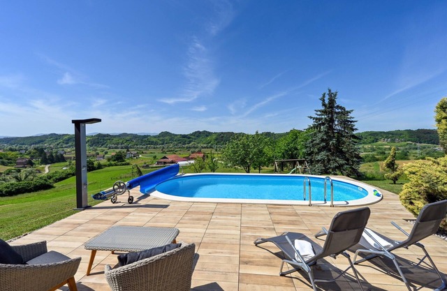 3 bedroom stunning home in Mace