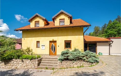 3 Bedroom Stunning Home In Vrata