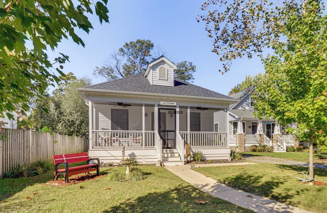3 Blocks to Beach & Potomac River: Virginia Escape