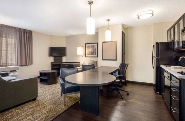 3 Family-friendly Accommodations with Full Kitchens, Pets Allowed!