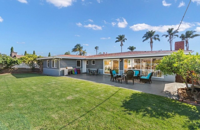 3 Living Rooms | Spacious | Family-Friendly