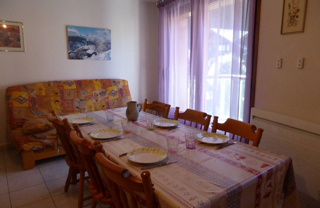 3-Room Apartment for 5 in Les Hameaux du Lay, Near Ski Lifts