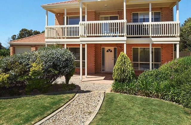 3 Sun Ct - Waterview - Family - Pool Table