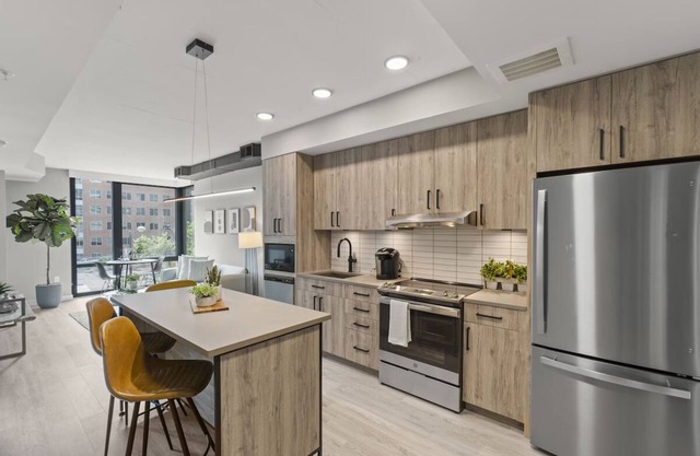 3 Units | Urban DC Stay w/Kitchen | Rooftop Terrace | Near Stadium & Museums