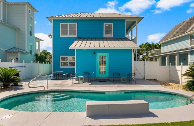 30A Beach House Seagrove Escape, Private Pool, Beach, Pet Friendly, 4 Bikes Incl