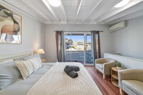 31Bea ABNB-Style 3BR House, 9 mins to train, Nr Gunyama Aquatic Park