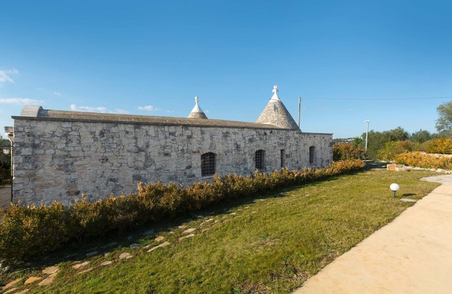 3279 Trullo Due Coni by BarbarHouse