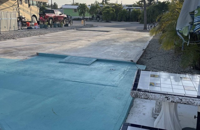 35'x70'WF RV Site on canal for rent for RV owners. Pet friendly gated community.