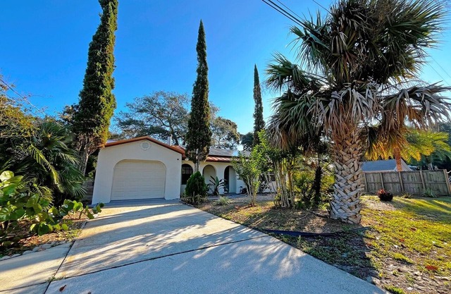 360 Shamrock Rd - Your Lucky Charm