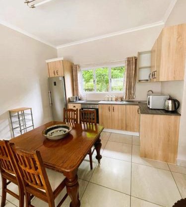 3B Annie's Place Rawdons Country Estate